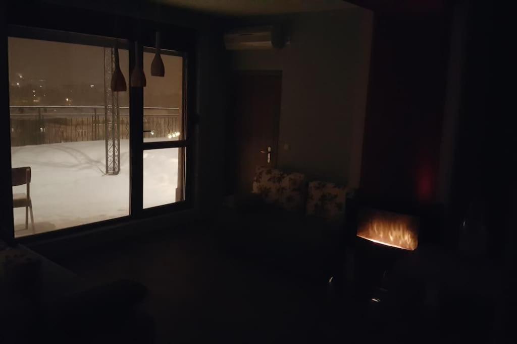 Unique Studio- Great Balcony And View! Parking Possibility! Veliko Tŭrnovo Eksteriør bilde