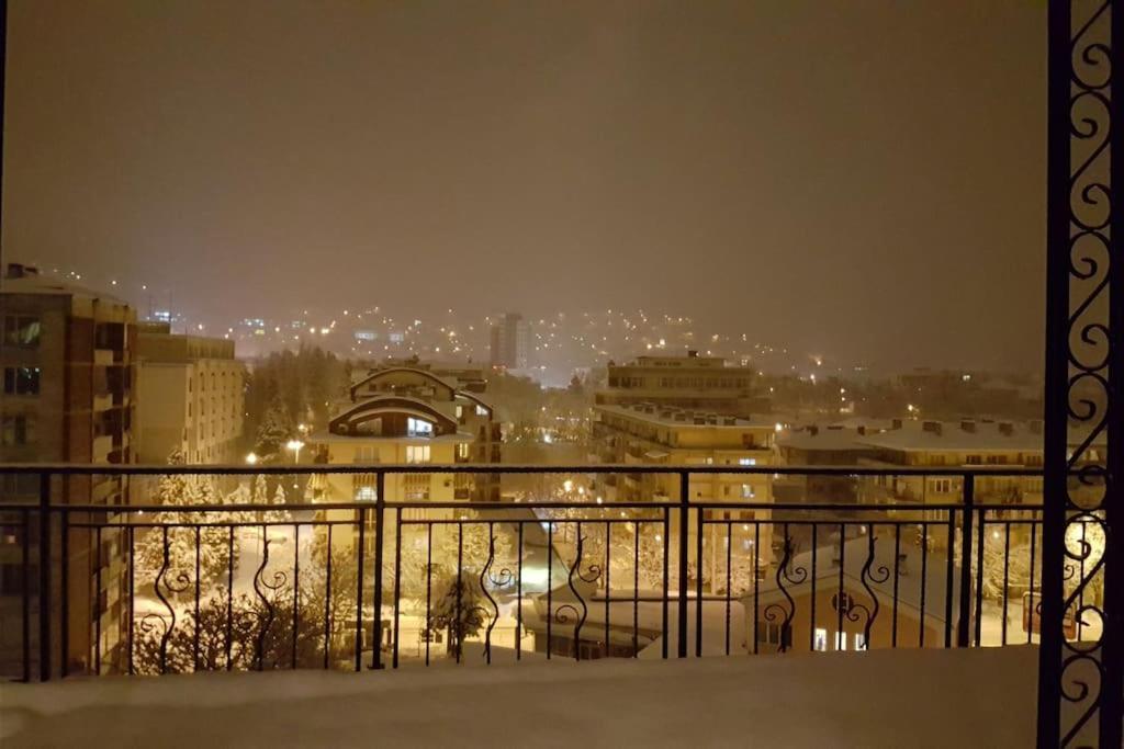 Unique Studio- Great Balcony And View! Parking Possibility! Veliko Tŭrnovo Eksteriør bilde