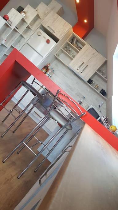 Unique Studio- Great Balcony And View! Parking Possibility! Veliko Tŭrnovo Eksteriør bilde